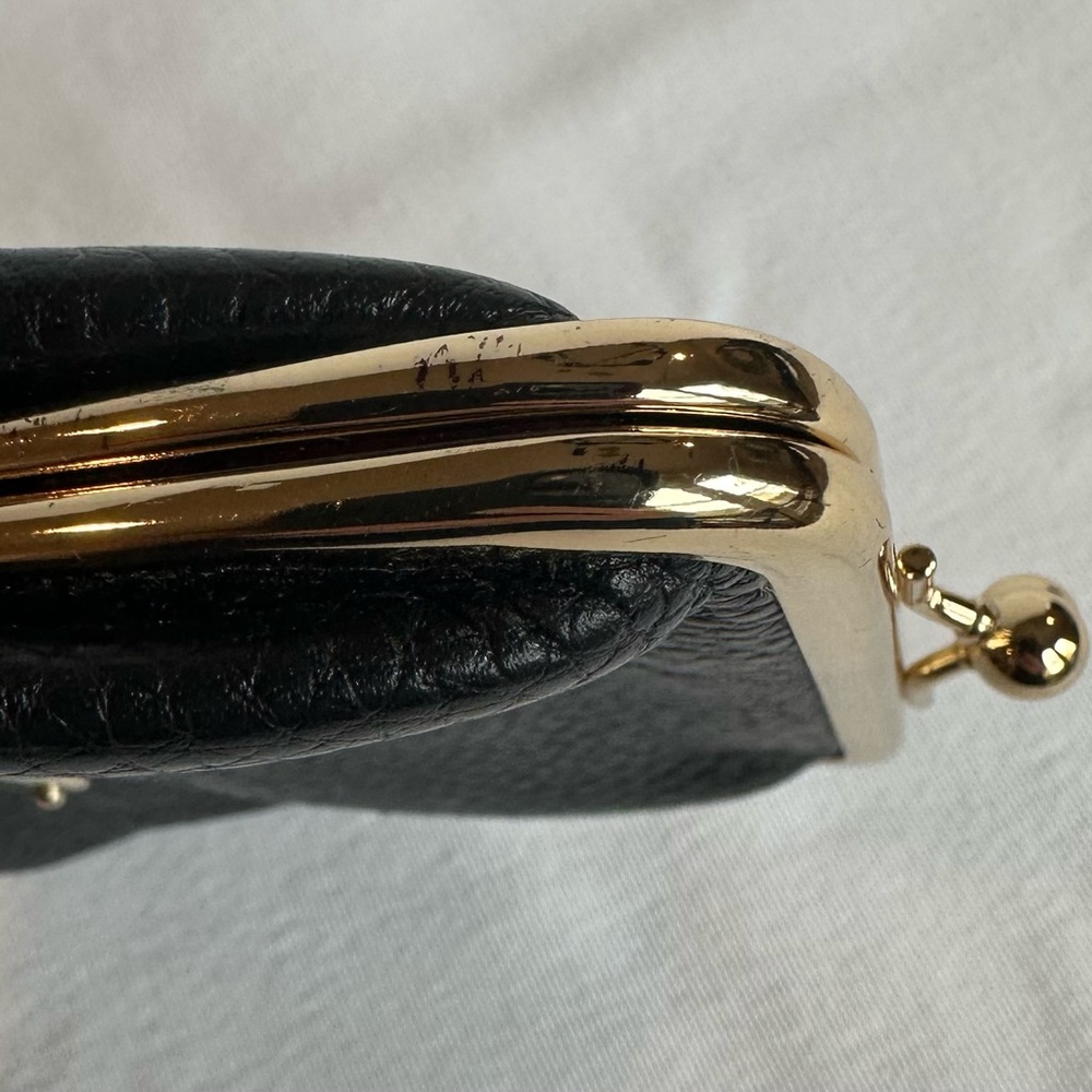 Dooney & Bourke Black Pebble Leather Kiss Lock Coin Purse - Picture 5 of 7